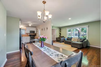 84 Oneida Avenue, South Setauket, NY 11720 - Photo 11