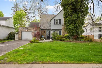 421 Broadway, Lawrence, NY 11559 - Photo 1