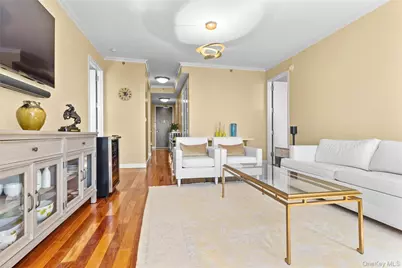 10 City Place #PH2C, White Plains, NY 10601 - Photo 3
