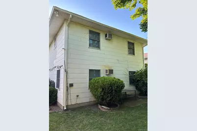 82 Bedford Road, Hempstead, NY 11550 - Photo 5