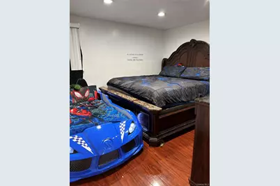 82 Bedford Road, Hempstead, NY 11550 - Photo 15