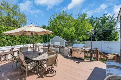 35 Peachtree Lane, Hicksville, NY 11801 - Photo 29