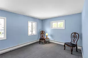 35 Peachtree Ln, Hicksville, NY 11801 - Photo 13