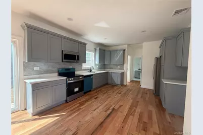 139 Miller Avenue, Amityville, NY 11701 - Photo 13