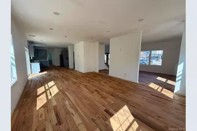 139 Miller Avenue, Amityville, NY 11701 - Photo 25