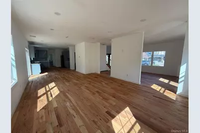 139 Miller Avenue, Amityville, NY 11701 - Photo 11
