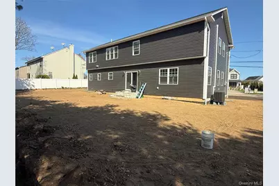 139 Miller Avenue, Amityville, NY 11701 - Photo 9