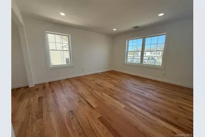 139 Miller Avenue, Amityville, NY 11701 - Photo 19