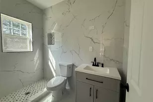 139 Miller Ave, Amityville, NY 11701 - Photo 15