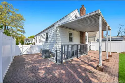 126 New York Avenue, West Hempstead, NY 11552 - Photo 23