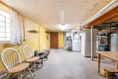 82-72 88th Place, Glendale, NY 11385 - Photo 19