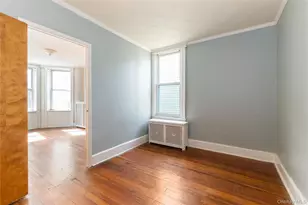 82-72 88th Pl, Glendale, NY 11385 - Photo 17