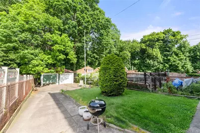 82-72 88th Place, Glendale, NY 11385 - Photo 25