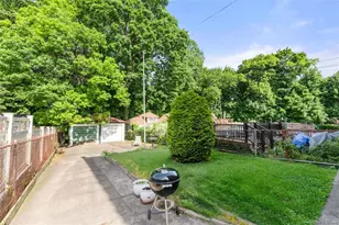 82-72 88th Pl, Glendale, NY 11385 - Photo 25