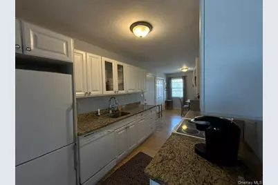43 Brushy Neck Lane #10, Westhampton, NY 11977 - Photo 7