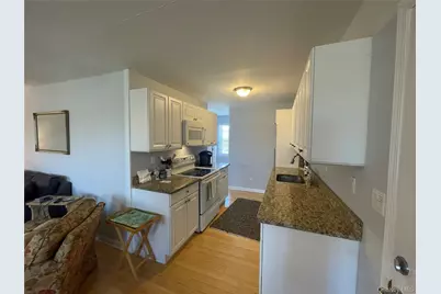 43 Brushy Neck Lane #10, Westhampton, NY 11977 - Photo 5