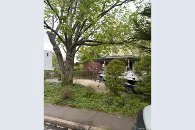 103 Roslyn Avenue, Sea Cliff, NY 11579 - Photo 3