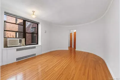 290 Sixth Avenue #4E, New York (Manhattan), NY 10014 - Photo 3