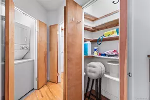 290 Sixth Ave, New York (Manhattan), NY 10014 - Photo 9