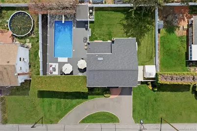 750 Outlook Avenue, West Babylon, NY 11704 - Photo 27