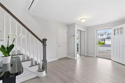 750 Outlook Avenue, West Babylon, NY 11704 - Photo 5