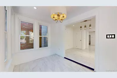 90-22 82nd Road, Glendale, NY 11385 - Photo 3