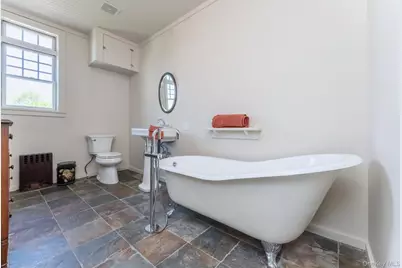 72 Hunter Street, Kingston, NY 12401 - Photo 39