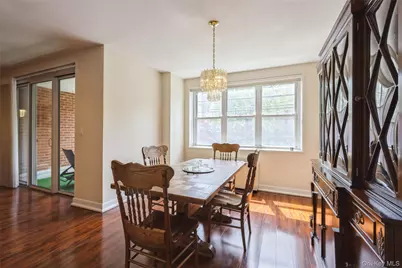 1 Kensington Gate #118, Great Neck, NY 11021 - Photo 9