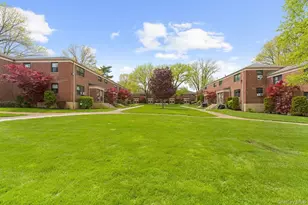 76-32 Springfield Blvd, Oakland Gardens, NY 11364 - Photo 17