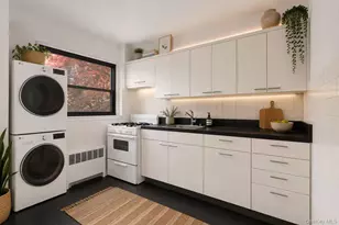 76-32 Springfield Blvd, Oakland Gardens, NY 11364 - Photo 15