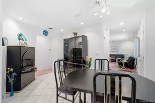 610 Beaver Ln, Ronkonkoma, NY 11779 - Photo 5