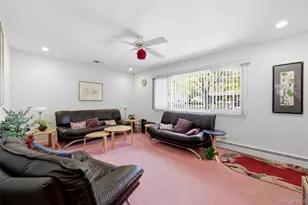 610 Beaver Ln, Ronkonkoma, NY 11779 - Photo 9