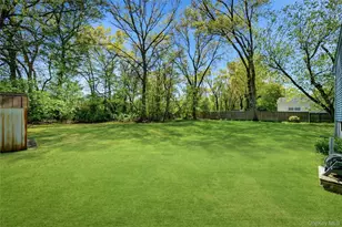 610 Beaver Ln, Ronkonkoma, NY 11779 - Photo 25