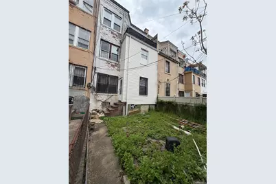 110 Sunnyside Avenue, Brooklyn, NY 11207 - Photo 21