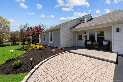 24 Gabon Lane, Coram, NY 11727 - Photo 33
