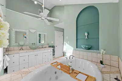 24 Gabon Lane, Coram, NY 11727 - Photo 15