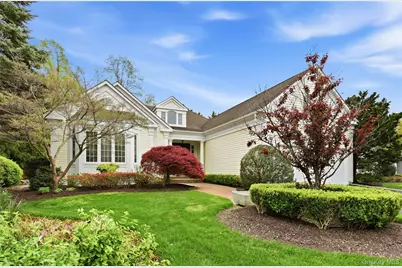 41 Evergreen Circle, Manhasset, NY 11030 - Photo 1