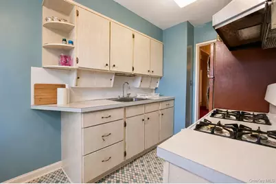 1707 Starr Street, Ridgewood, NY 11385 - Photo 9
