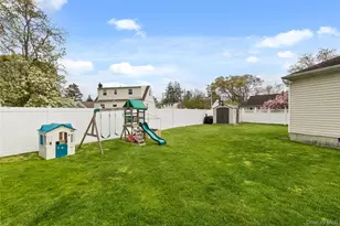 15 Adams St E, East Islip, NY 11730 - Photo 21