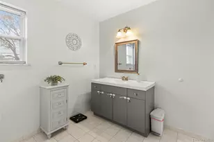 15 Adams St E, East Islip, NY 11730 - Photo 15