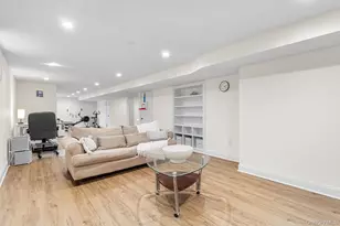17 Country View Ln, Greenlawn, NY 11740 - Photo 27
