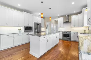 17 Country View Ln, Greenlawn, NY 11740 - Photo 7