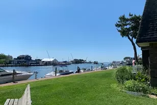 28 Mainsail Dr, Patchogue, NY 11772 - Photo 9