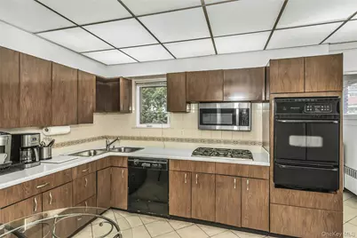 116 82nd Road, Kew Gardens, NY 11415 - Photo 15