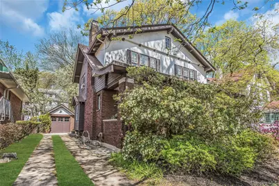 116 82nd Road, Kew Gardens, NY 11415 - Photo 3