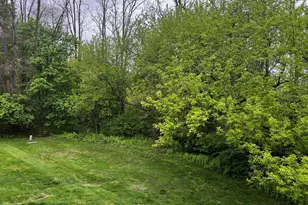 19 Alpine Dr, Wappingers Falls, NY 12590 - Photo 5