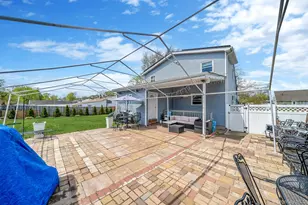 34 E Beech St, Central Islip, NY 11722 - Photo 33