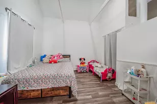 34 E Beech St, Central Islip, NY 11722 - Photo 15