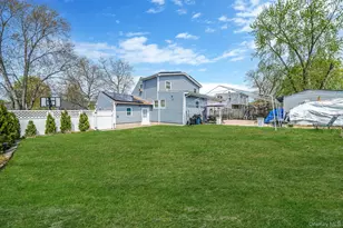 34 E Beech St, Central Islip, NY 11722 - Photo 35