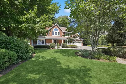 11 Cobblestone Court, Centerport, NY 11721 - Photo 5